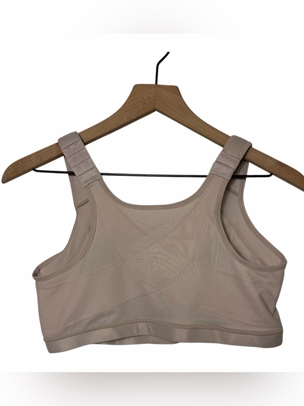 Leonisa Wireless Posture Corrector Bra 36 NWT Unlined